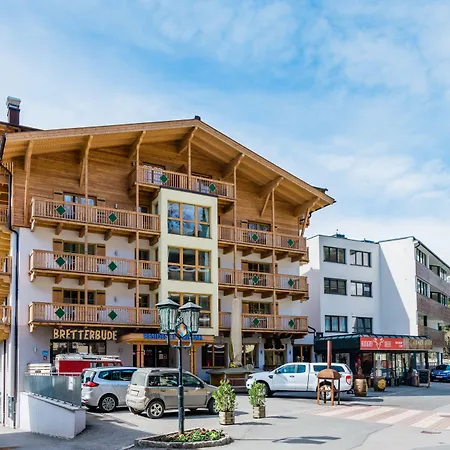 Hotel Kristall By Skinetworks 4*