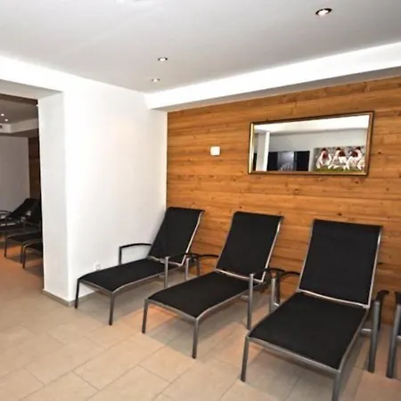 Kristall By Skinetworks Hotel