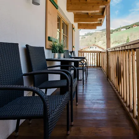 Kristall By Skinetworks Hotel Saalbach-Hinterglemm