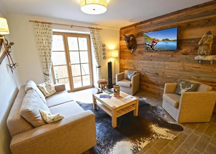 Hotel Kristall By Skinetworks 4*